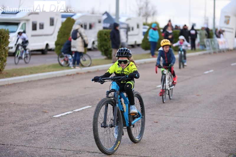 FOTOS | La VIII Carrera del Pavo llena de ambiente deportivo las calles de Salamanca