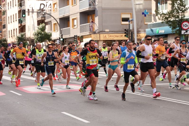GALERÍA DE FOTOS Y VÍDEO | Pablo Sánchez y Gema Martín se llevan la San Silvestre Salmantina 2025 