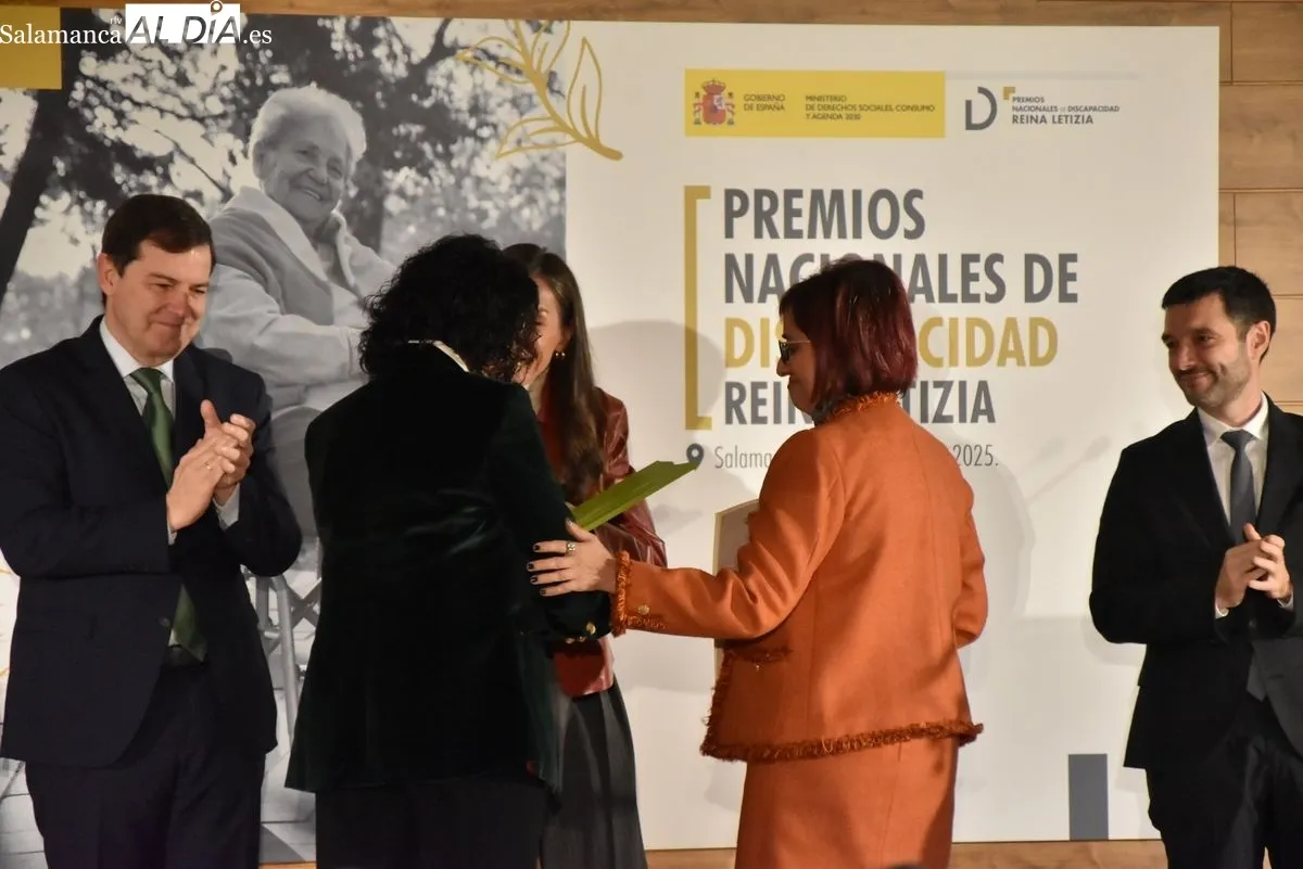 La Reina Letizia preside en Salamanca la entrega de los Premios Nacionales de Discapacidad | FOTOS: Vanesa Martins 
