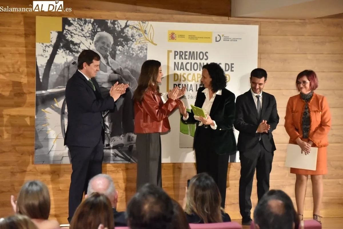 La Reina Letizia preside en Salamanca la entrega de los Premios Nacionales de Discapacidad | FOTOS: Vanesa Martins 