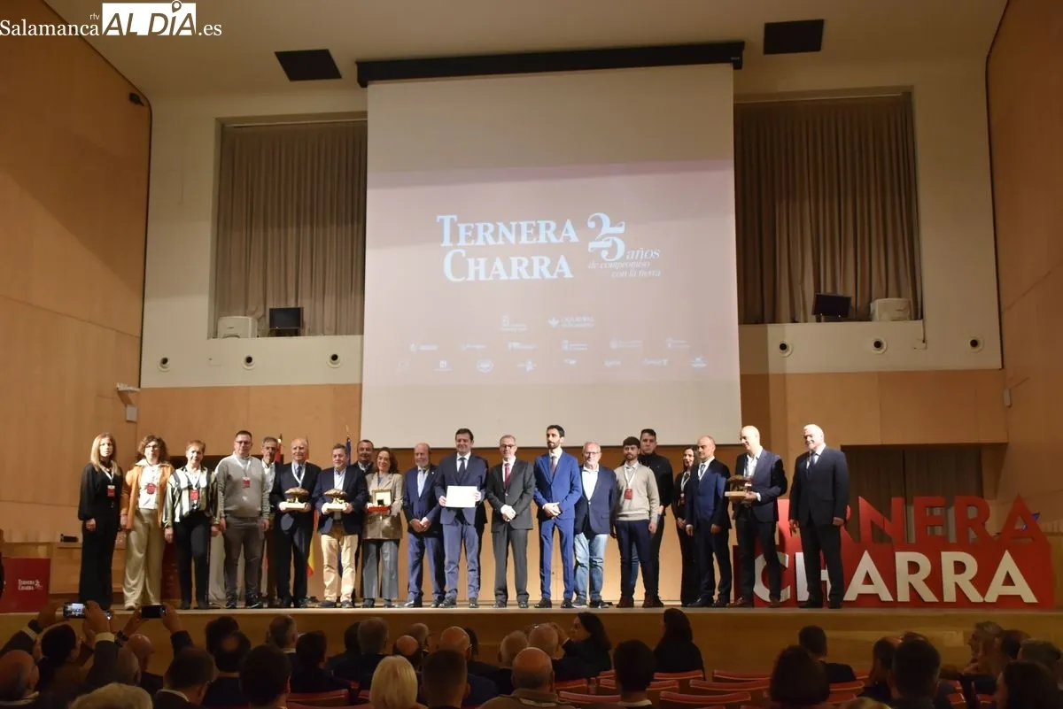 Ternera Charra conmemora sus 25 años de trayectoria con un gran acto en Salamanca | FOTOS: Vanesa Martins 