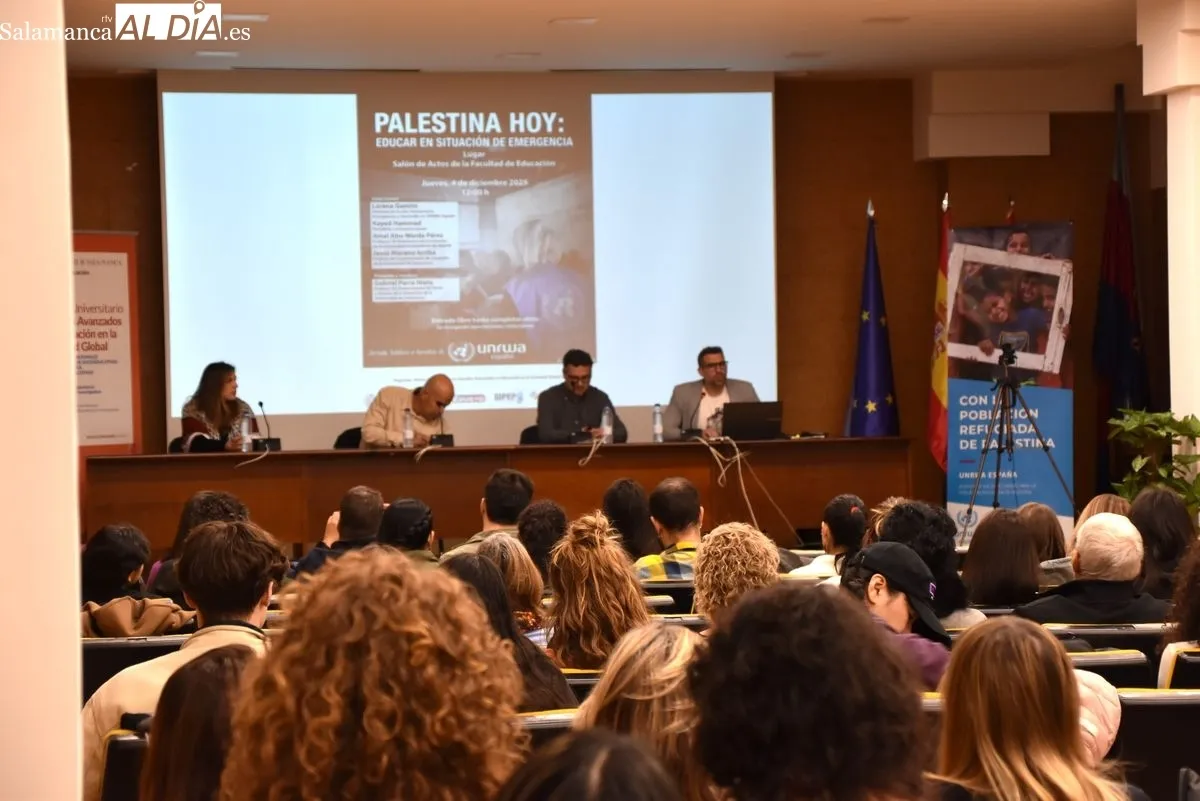 La Facultad de Educación de la Universidad de Salamanca durante la jornada 'Palestina hoy: Educar en situación de emergencia' | FOTOS: Vanesa Martins 