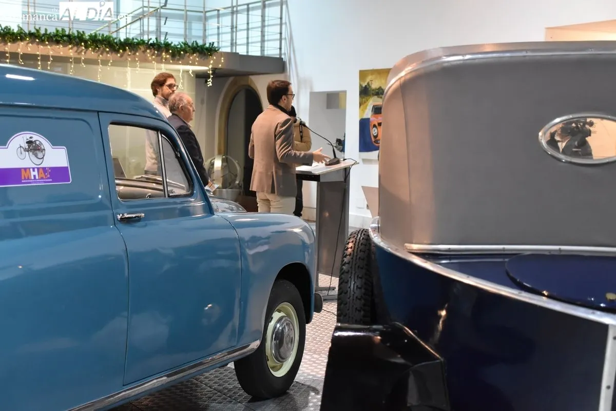 Arte y automoción se unen en la nueva muestra gratuita del Museo de Historia de la Automoción. Foto de Toni Sánchez