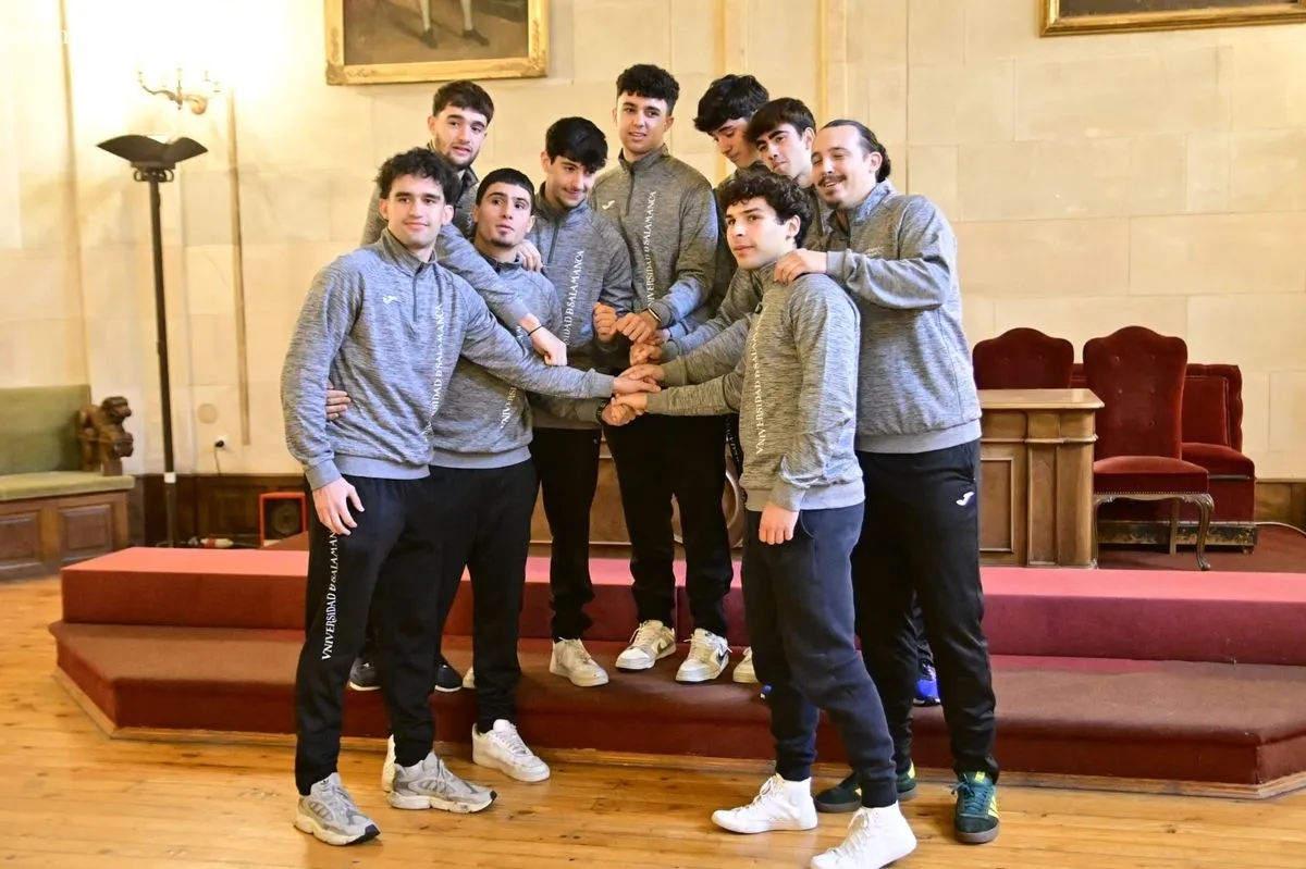 La Universidad de Salamanca (USAL) y el Club Baloncesto Avenida han presentado este martes el acuerdo de colaboración entre ambas entidades, así como los dos equipos, masculino y femenino, que militan en la 1ª División Nacional.