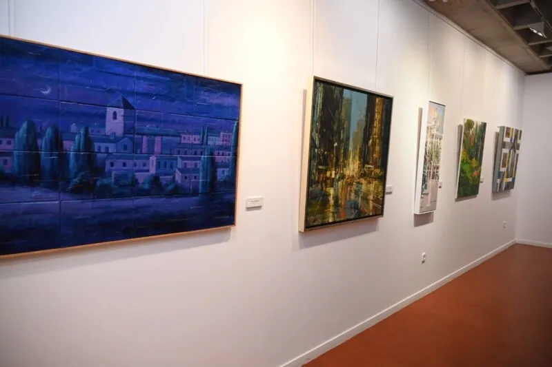 Foto 3 - La exposici&oacute;n 'Lienzos de Luz y Sombra' podr&aacute; visitarse en la Casa Municipal de Cultura hasta este domingo