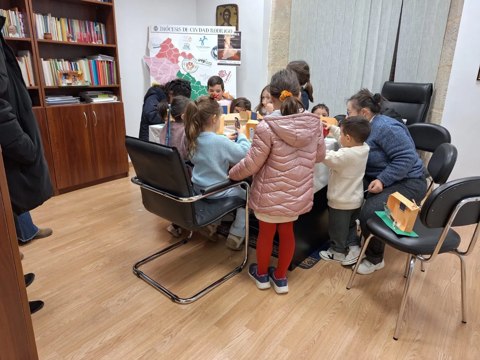 Fiesta de la Sagrada familia y encuentro navideño del presbiterio diocesano 