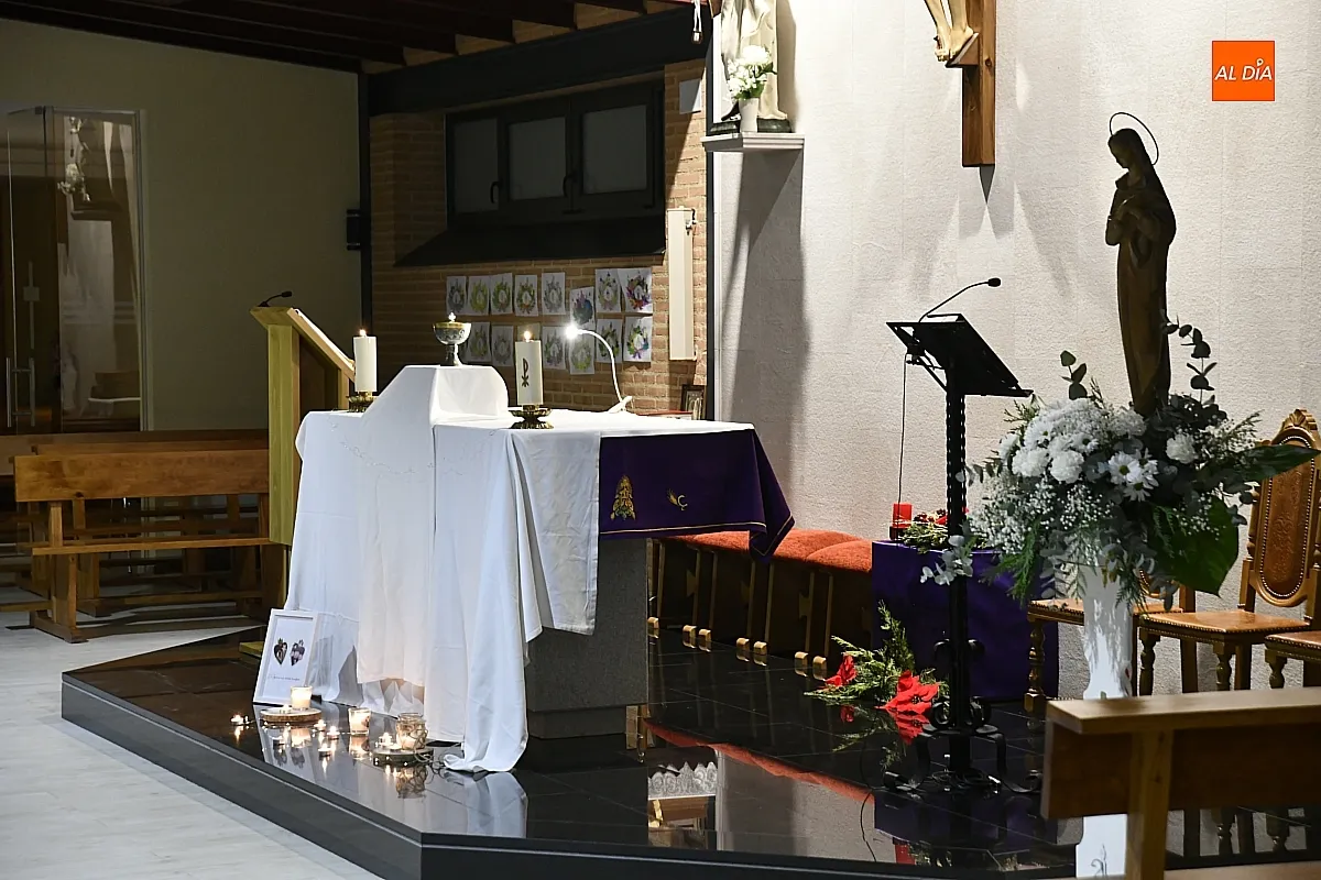 Foto 12 - Concurrida Vigilia de la Inmaculada convocada por la Pastoral Juvenil de Ciudad Rodrigo
