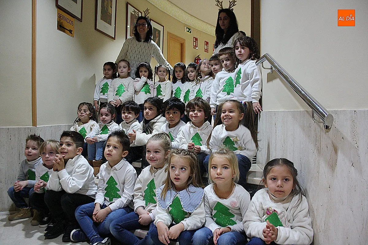Función de Navidad de los alumnhos del CEIP Miróbriga en el Teatro Nuevo Fernando Arrabal 
