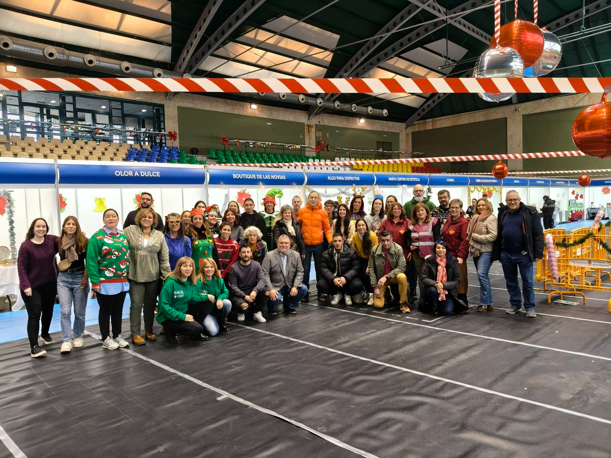 Mercado Navideño Carbajosa: éxito con 2.000 visitantes