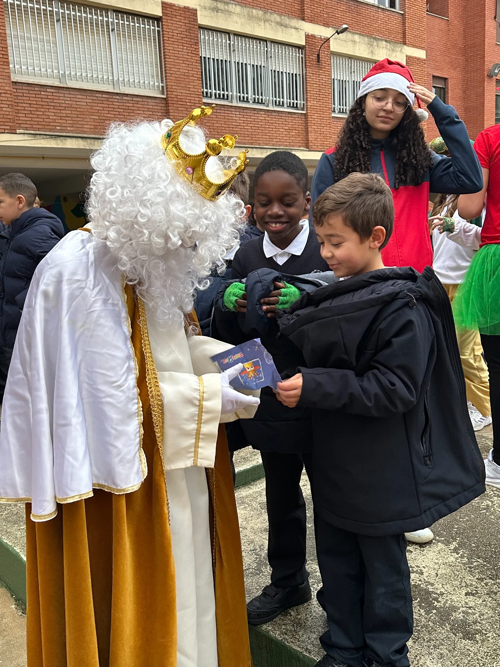 Foto 4 - El colegio Misioneras de la Providencia celebra la Navidad