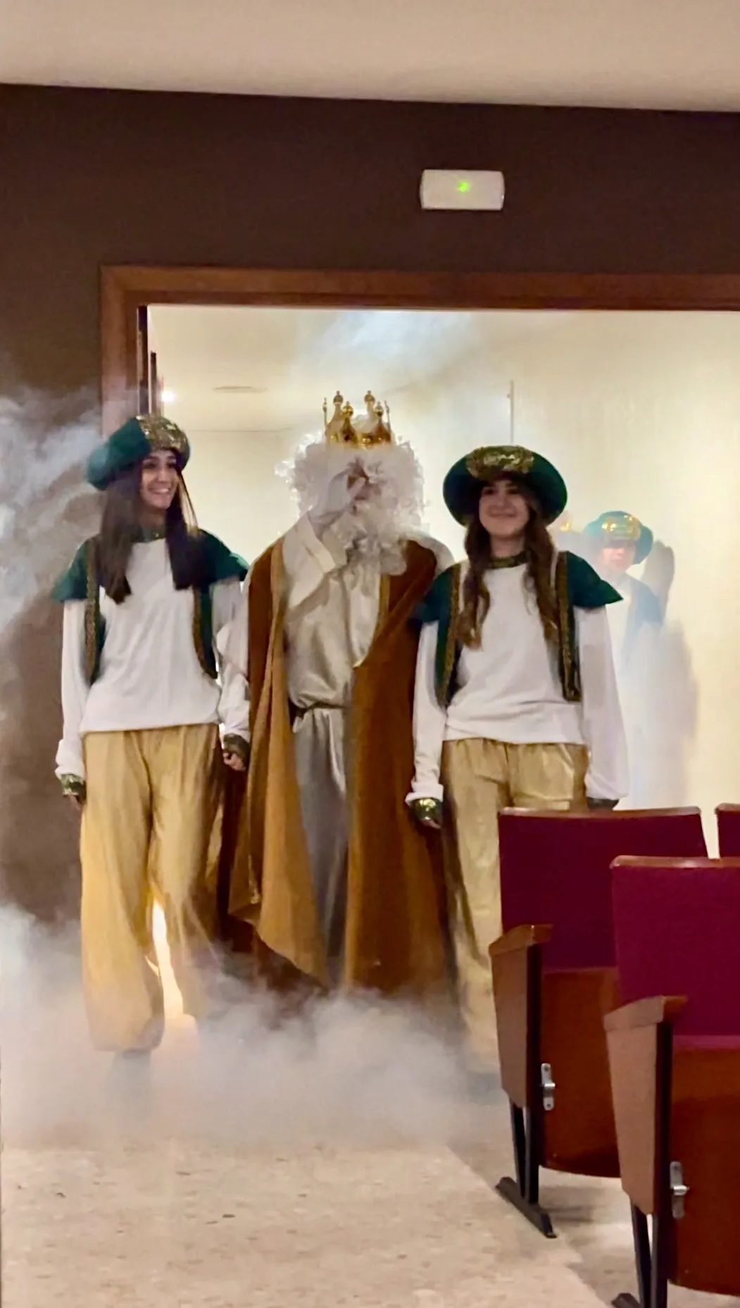 Foto 7 - El colegio Misioneras de la Providencia celebra la Navidad
