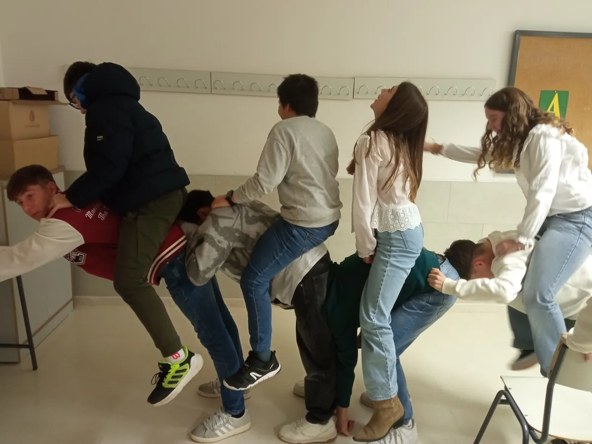 Yincana de juegos celebrada ayer viernes coordinada por Raquel García Sevillano