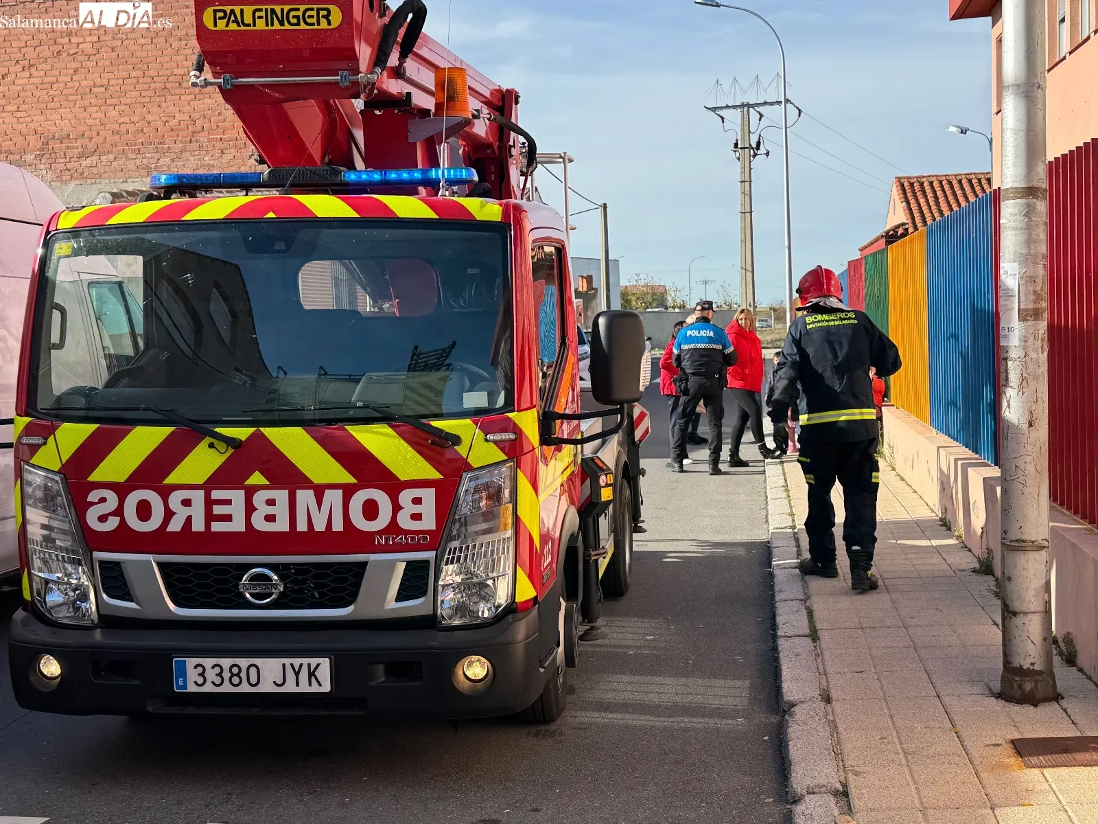 Foto 5 - Gran despliegue de polic&iacute;a y bomberos para desarrollar un simulacro de emergencia en los colegios Miguel de Unamuno y Severiano Montero