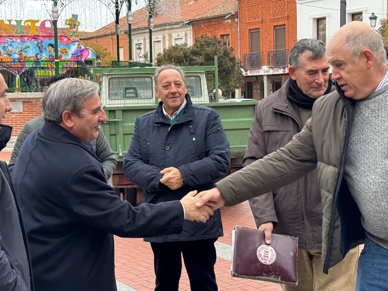 Foto 5 - La Junta presenta en Pe&ntilde;aranda la renovaci&oacute;n total de la carretera entre la ciudad y el l&iacute;mite con &Aacute;vila con 4,5 millones estimados