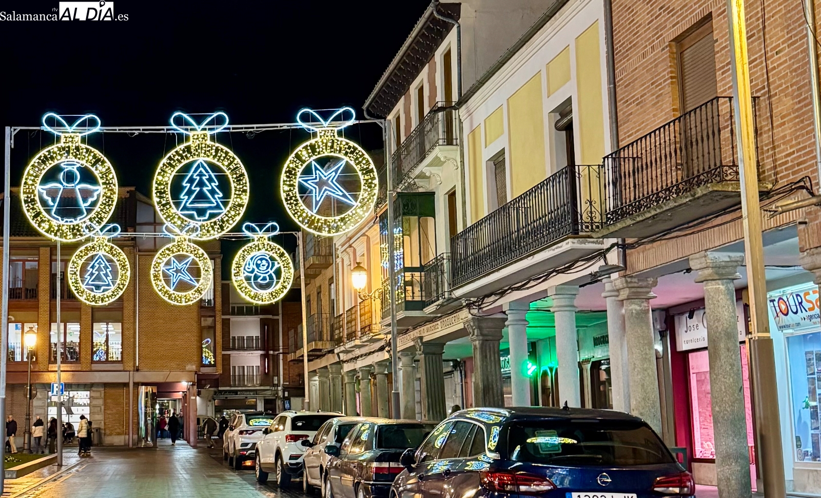 Un total de 36 establecimientos ponen en marcha la campaña navideña de ‘La Gran Cesta del Comercio Local’ 