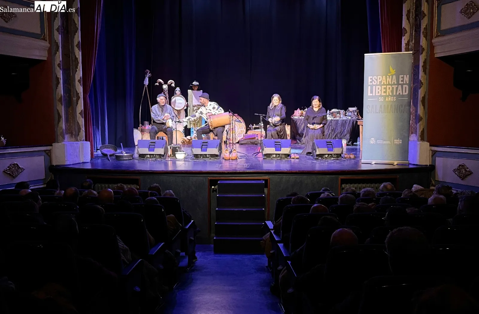 Foto 10 - Mayalde llena el Teatro Calder&oacute;n de p&uacute;blico y sonidos de la democracia