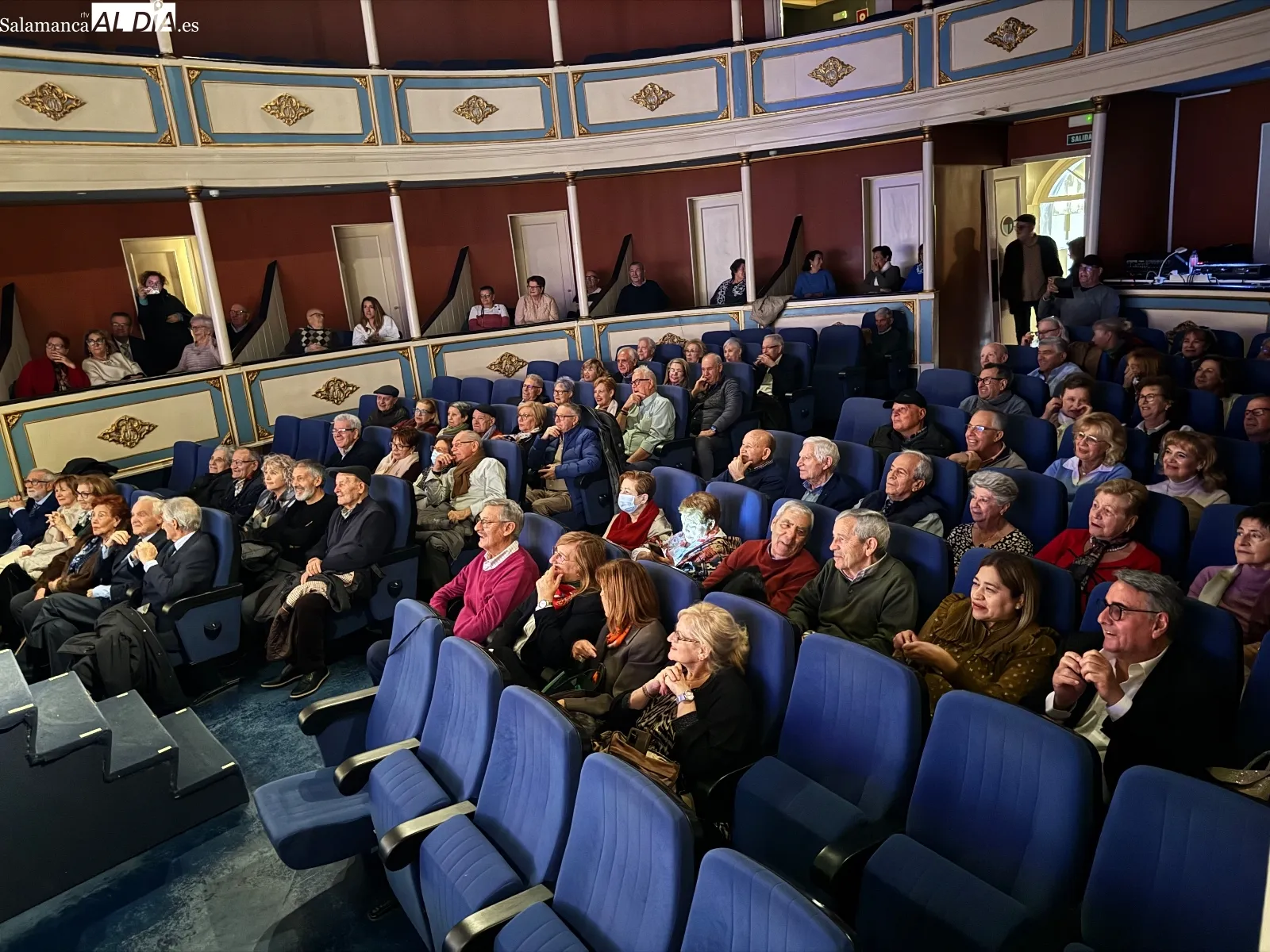 Foto 9 - Los pe&ntilde;arandinos ausentes celebran su 39&ordm; reencuentro entre emoci&oacute;n, m&uacute;sica y tradici&oacute;n