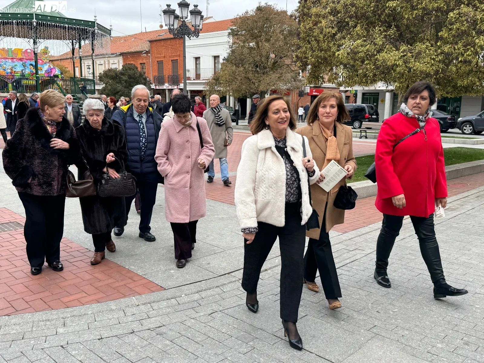 Foto 3 - Los pe&ntilde;arandinos ausentes celebran su 39&ordm; reencuentro entre emoci&oacute;n, m&uacute;sica y tradici&oacute;n