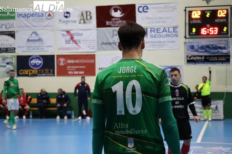 Foto 13 - FOTOS | El Piensos Dur&aacute;n Albense cae ante O Esteo en un duelo marcado por los errores defensivos (4-9)