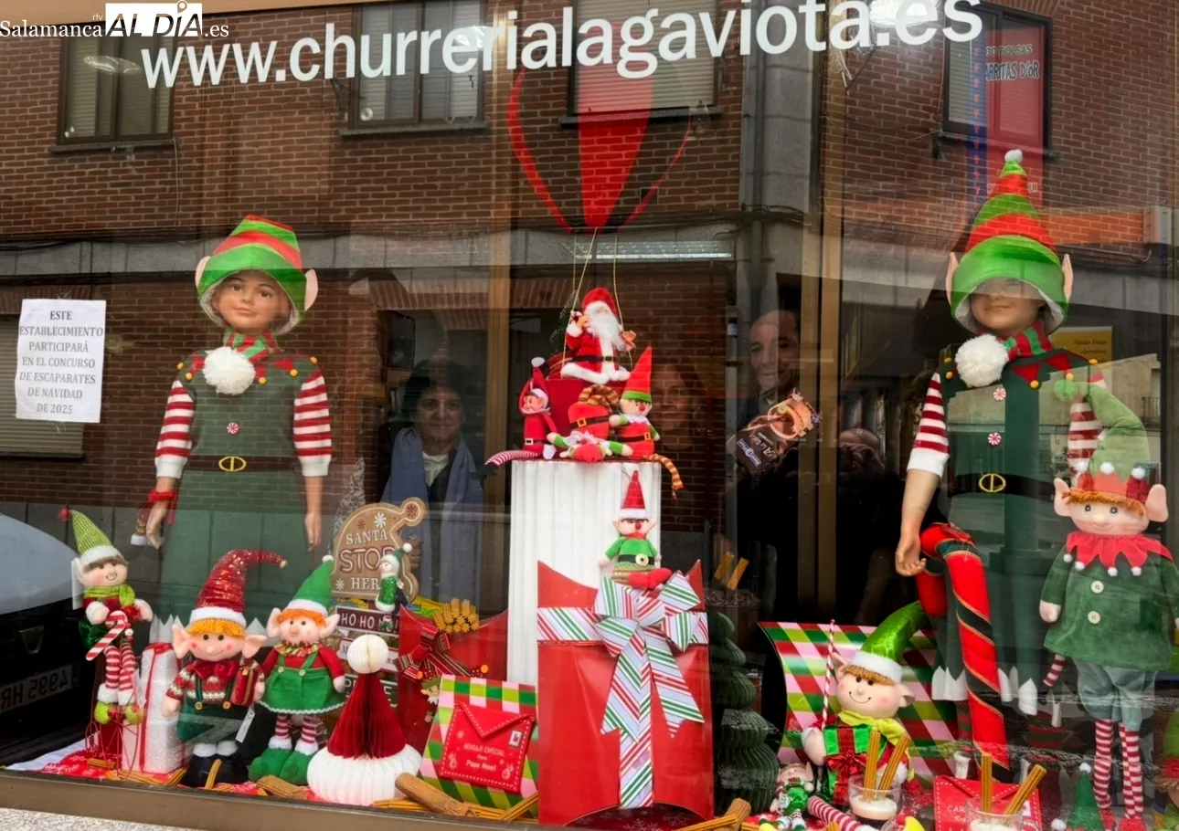 Foto 2 - De los churros y porras hist&oacute;ricos a los elfos navide&ntilde;os: Churrer&iacute;a La Gaviota endulza una Navidad especial en Pe&ntilde;aranda