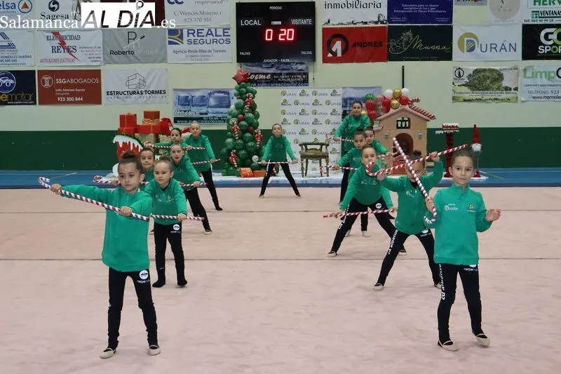 Foto 17 - FOTOS | Las Escuelas Deportivas Piensos Dur&aacute;n Albense celebran su tradicional presentaci&oacute;n navide&ntilde;a en el Pabell&oacute;n Municipal