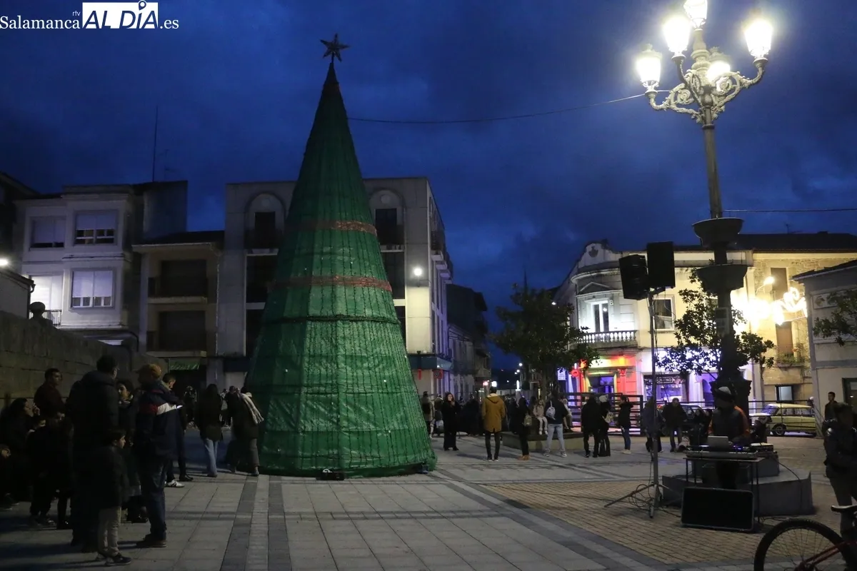 Vitigudino ya respira Navidad / REP. GRÁFICO: CORRAL