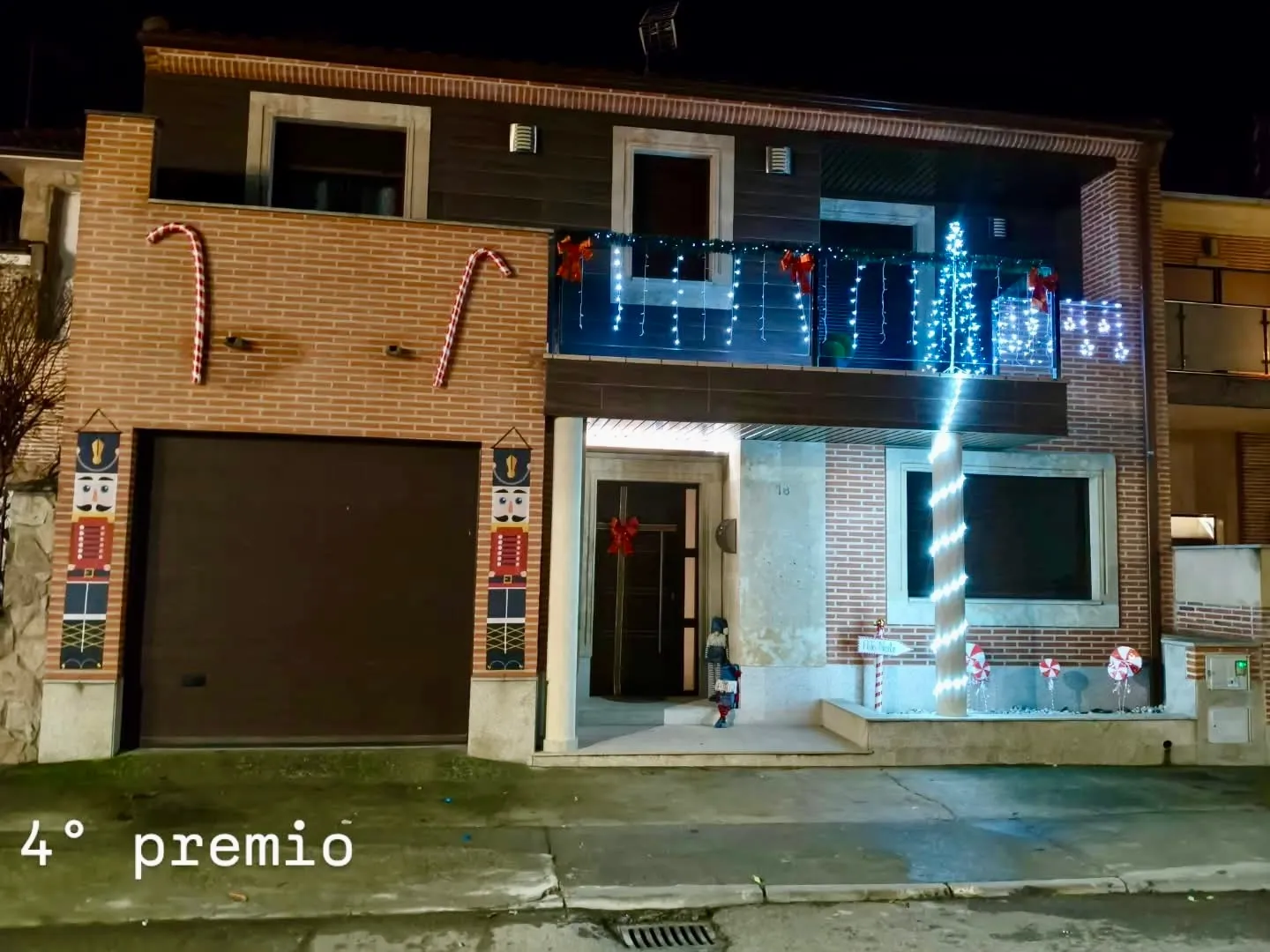 Foto 10 - Villoria llena sus calles de luz y convivencia con el Concurso de Fachadas Navide&ntilde;as