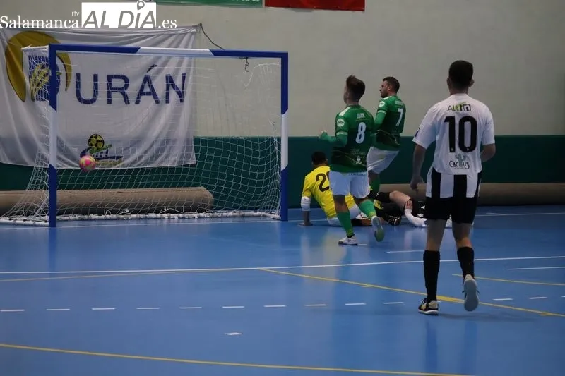 Foto 3 - FOTOS | Goleada y porter&iacute;a a cero del Piensos Dur&aacute;n Albense para despedir el a&ntilde;o (10-0)