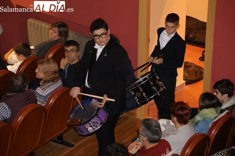 Foto 11 - V&Iacute;DEO | La Banda de M&uacute;sica de Alba de Tormes estrena un pasodoble dedicado a la cirujana Beatriz Montejo