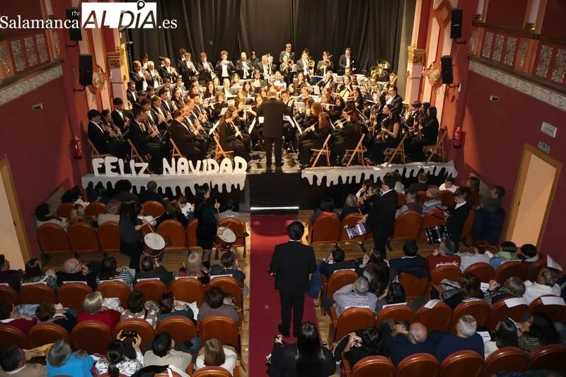 Foto 3 - V&Iacute;DEO | La Banda de M&uacute;sica de Alba de Tormes estrena un pasodoble dedicado a la cirujana Beatriz Montejo