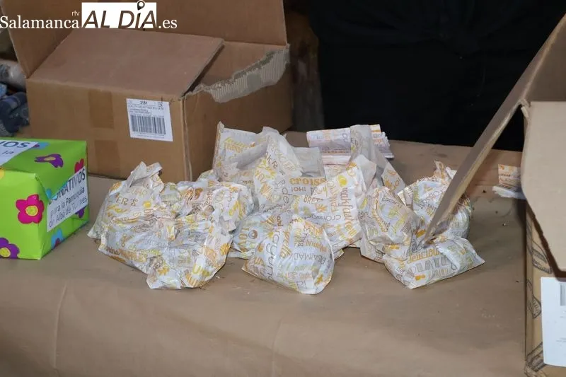 Foto 6 - El chocolate con bizcochos y las casta&ntilde;as asadas ponen el broche final al Bel&eacute;n Viviente