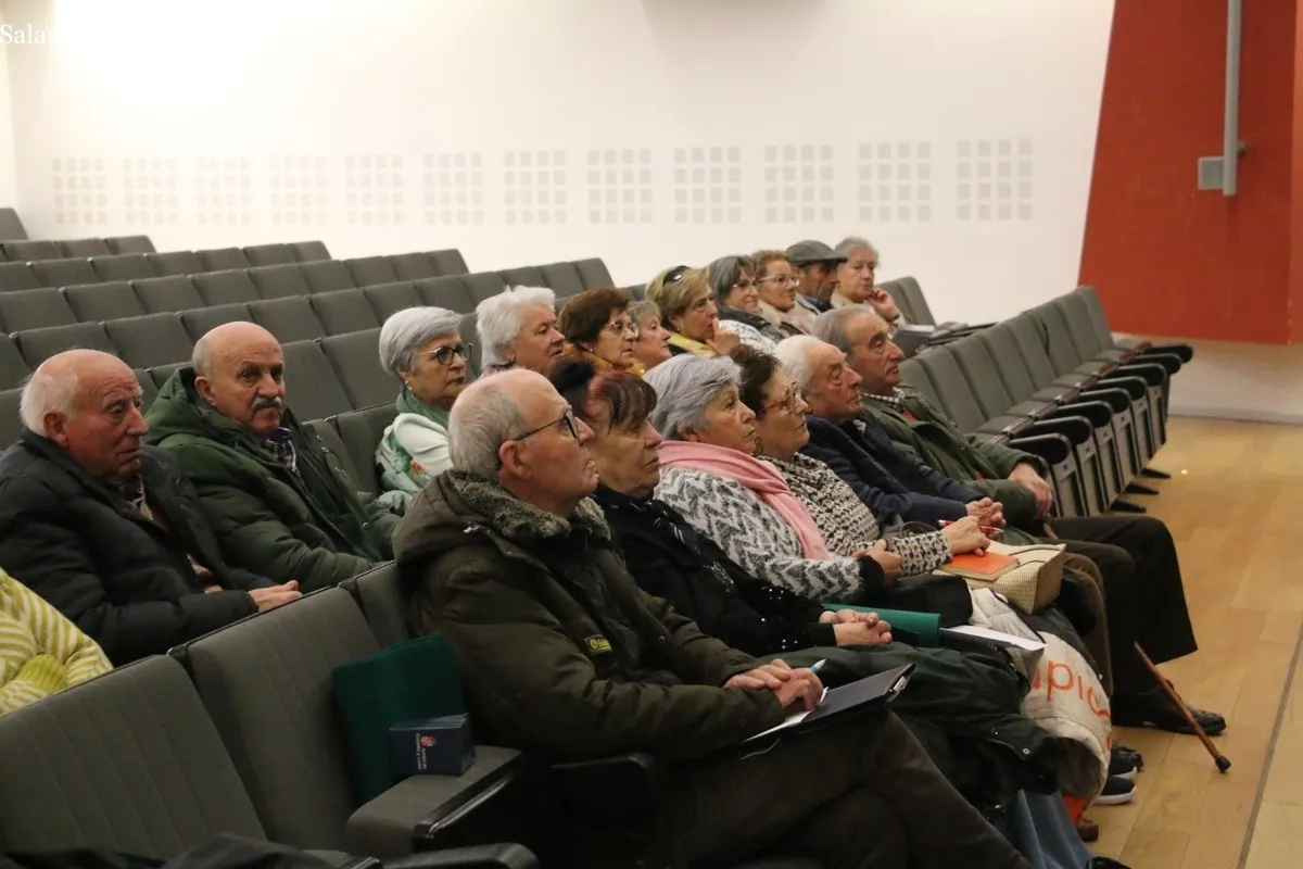 Asistentes a la asamblea general ordinaria celebrada este jueves en Vitigudino / CORRAL