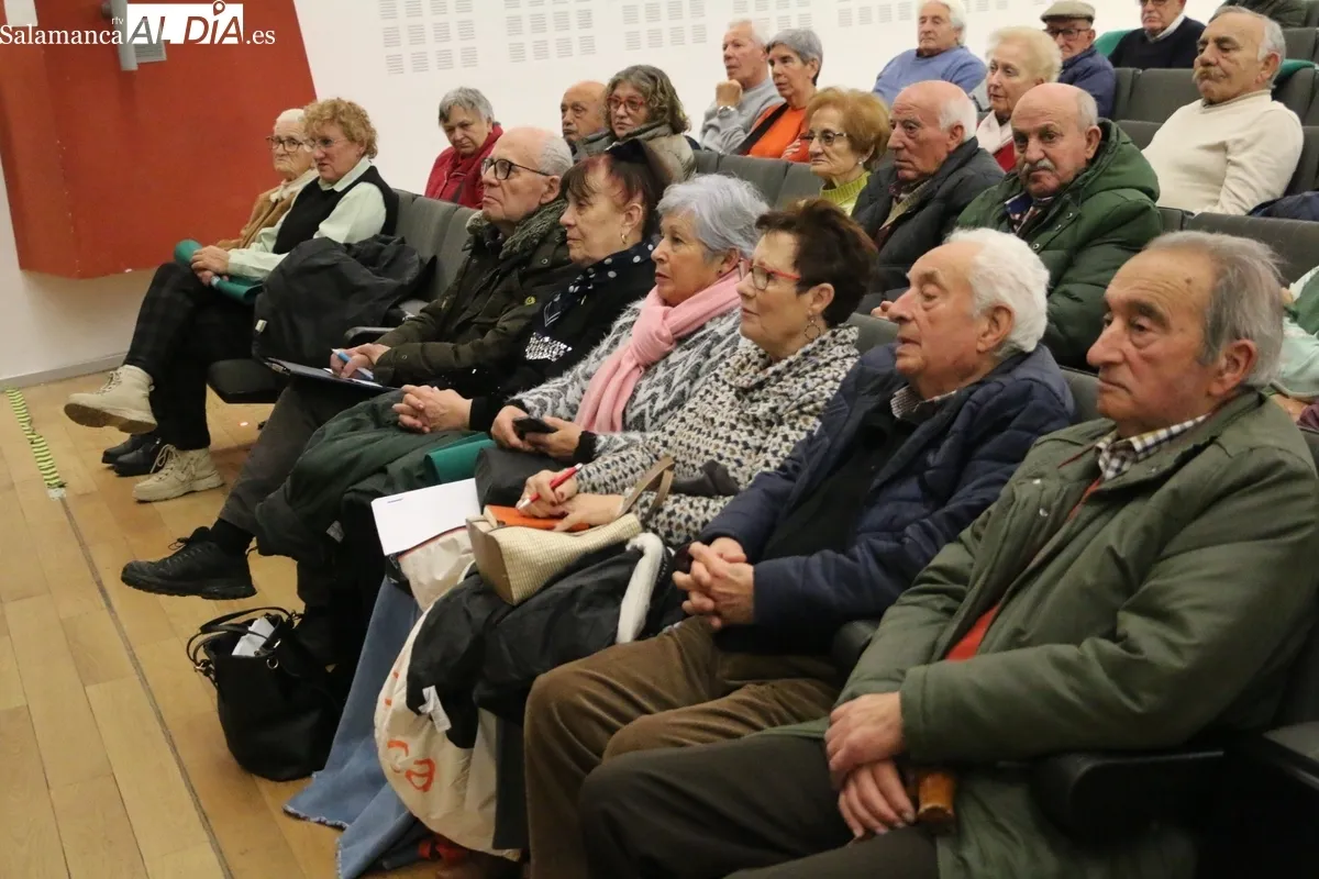Asistentes a la asamblea general ordinaria celebrada este jueves en Vitigudino / CORRAL