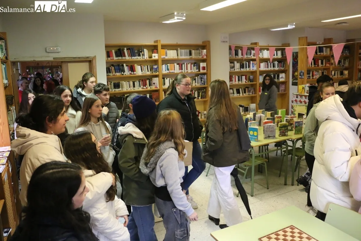Reinauguración de la biblioteca del IES Tierras de Abadengo de Lumbrales / CORRAL