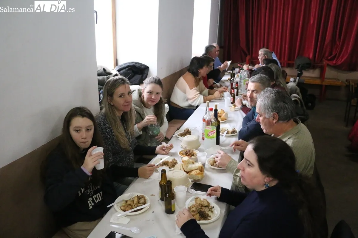 En Peralejos de Abajo celebran ya la Navidad / CORRAL 