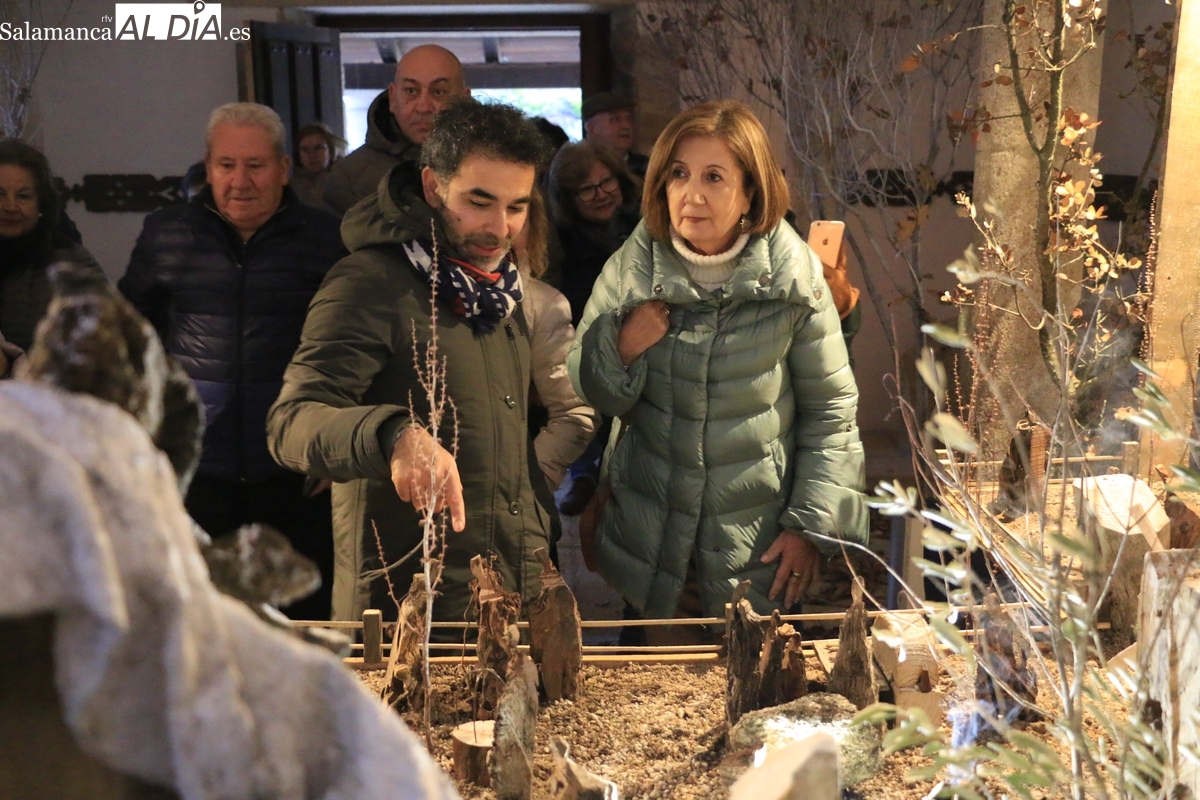 El Cuartón de Inés Luna estrena etapa cultural con un belén de la dehesa