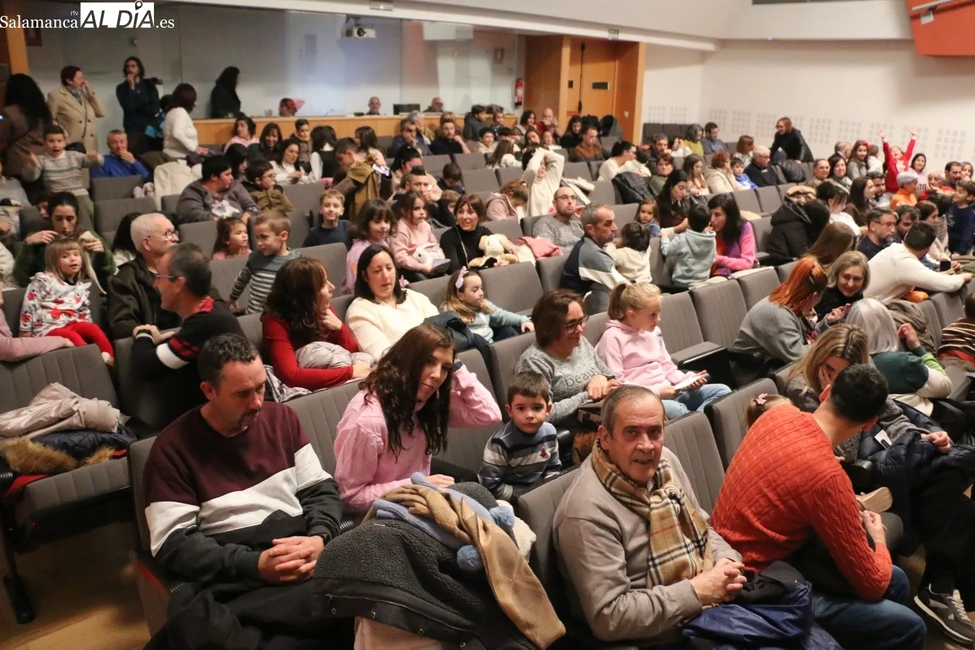 Actuación de Crispín d'Olot en Vitigudino / CORRAL