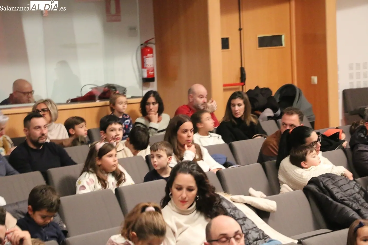 Actuación de Crispín d'Olot en Vitigudino / CORRAL