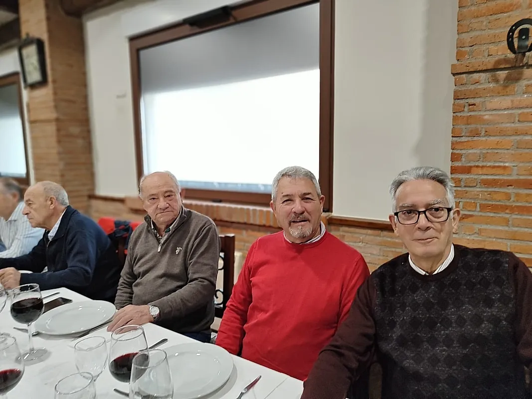 Los jubilados de ENUSA celebran su tradicional comida de Navidad