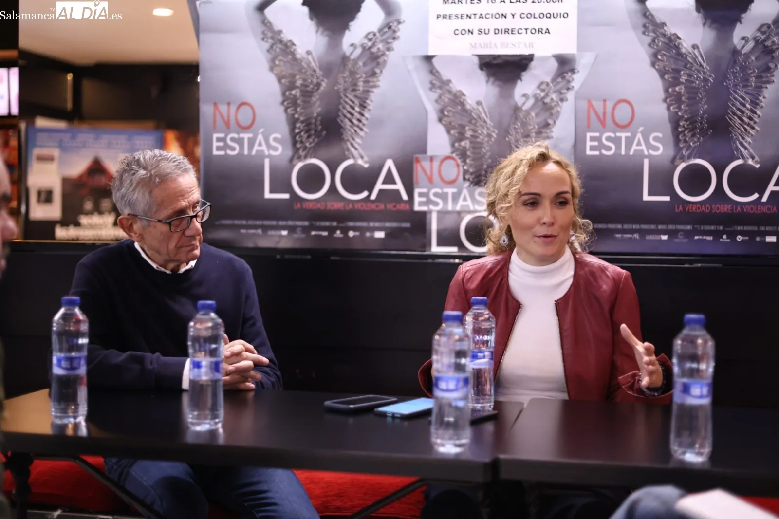 María Bestar, en el hall de los cines Van Dyck de Salamanca. Foto: David Sañudo
