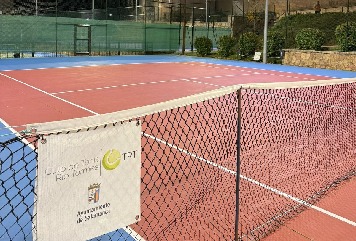 Pistas de tenis Río Tormes: nueva iluminación y vallado