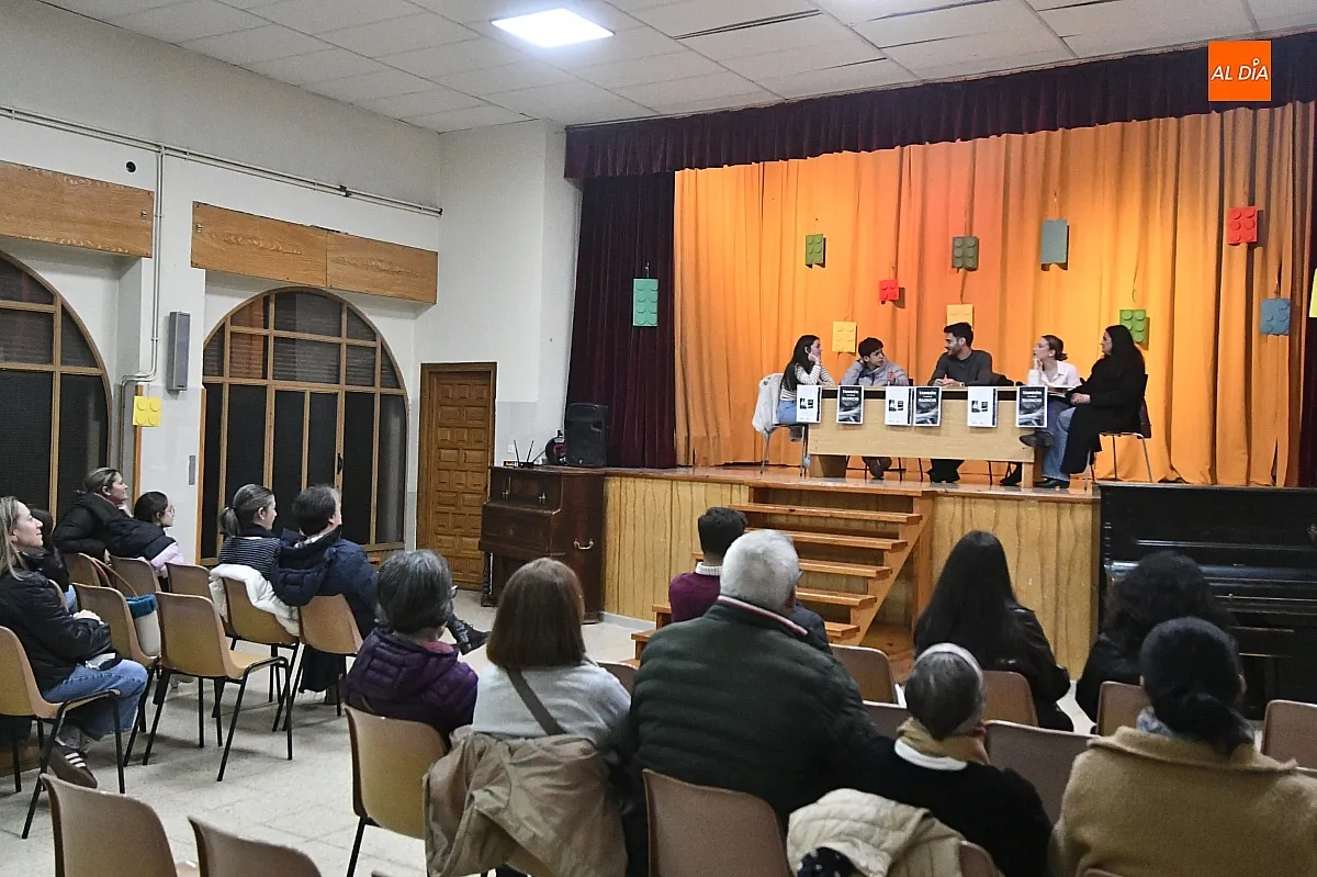 Foto 2 - El IES Fray Diego Tadeo y el Colegio de la Providencia unidos para el fomento de la lectura 