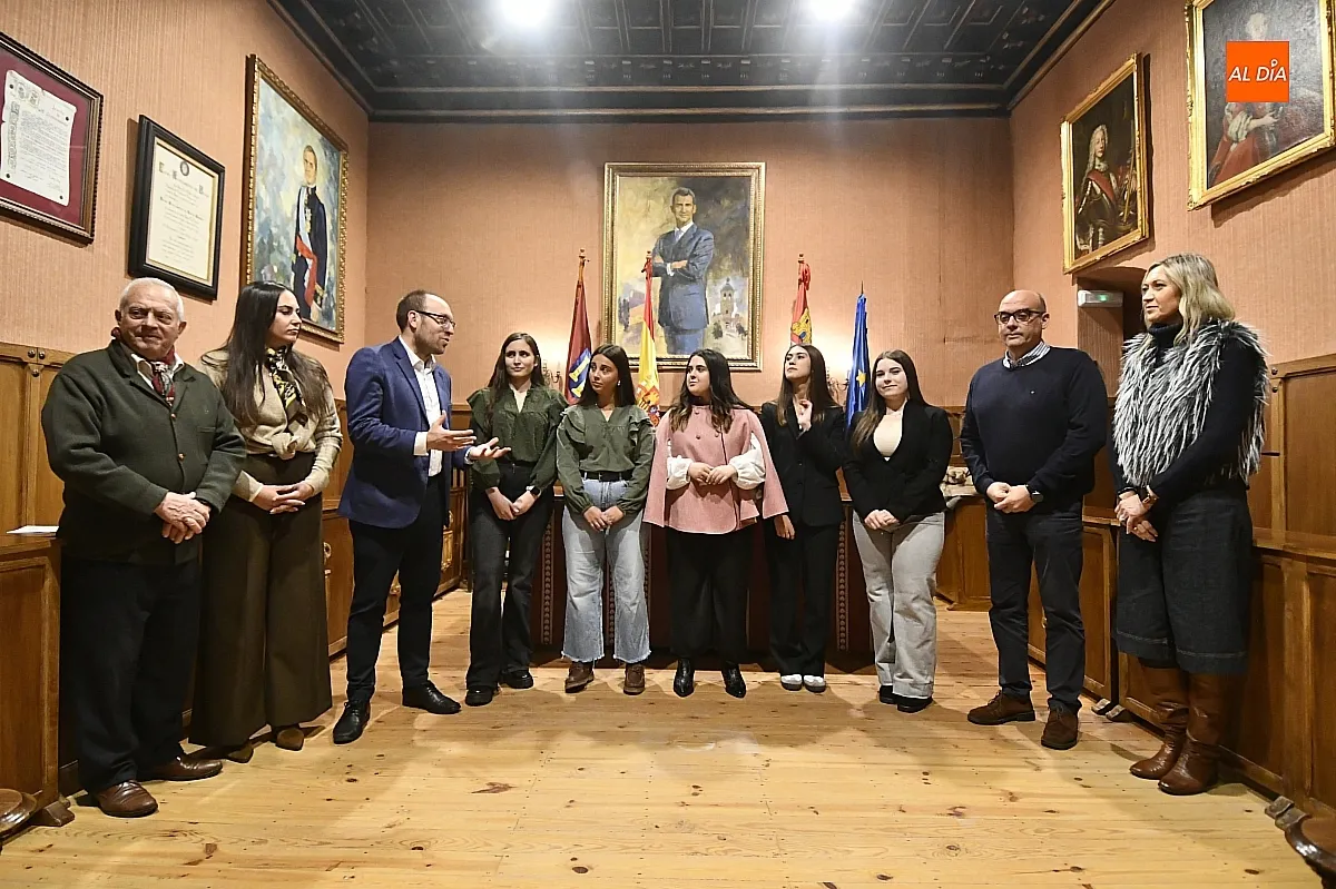 Presentación Corte de Honor Carnaval 2026