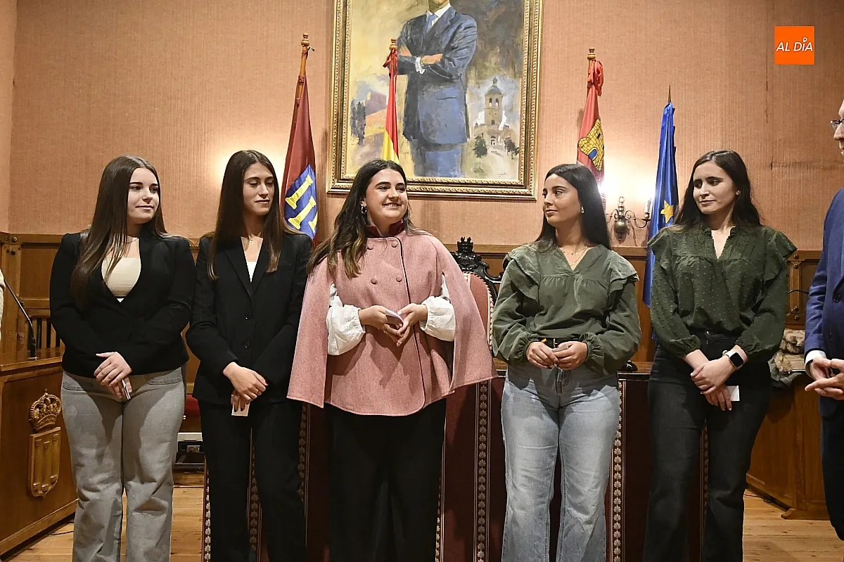 Presentación Corte de Honor Carnaval 2026