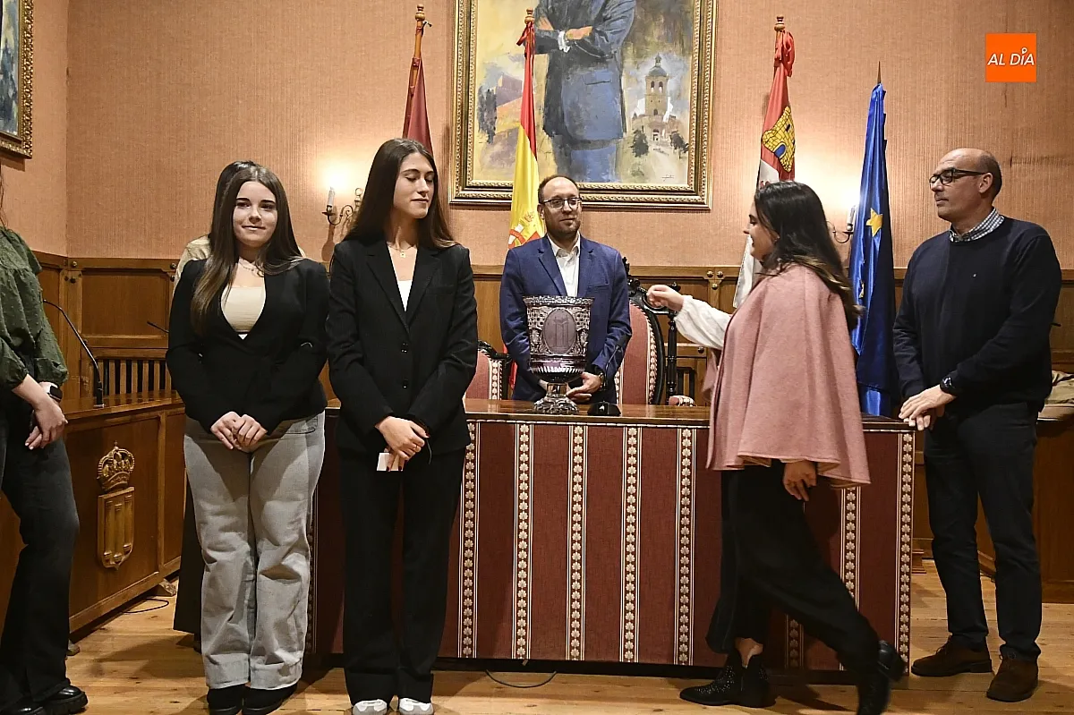 Presentación Corte de Honor Carnaval 2026