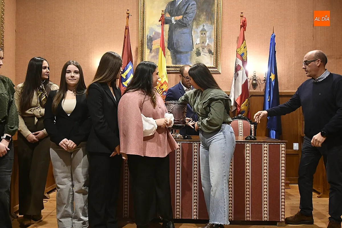 Presentación Corte de Honor Carnaval 2026