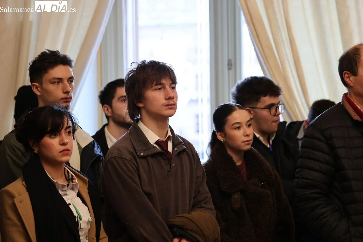 Recepción en el Ayuntamiento a participantes en el 41º Encuentro de Jóvenes Investigadores del Instituto de Investigaciones Científicas y Ecológicas. Foto: David Sañudo
