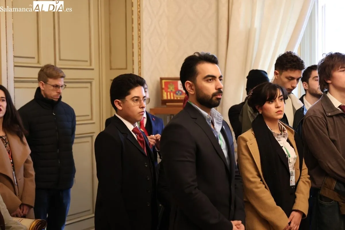 Recepción en el Ayuntamiento a participantes en el 41º Encuentro de Jóvenes Investigadores del Instituto de Investigaciones Científicas y Ecológicas. Foto: David Sañudo