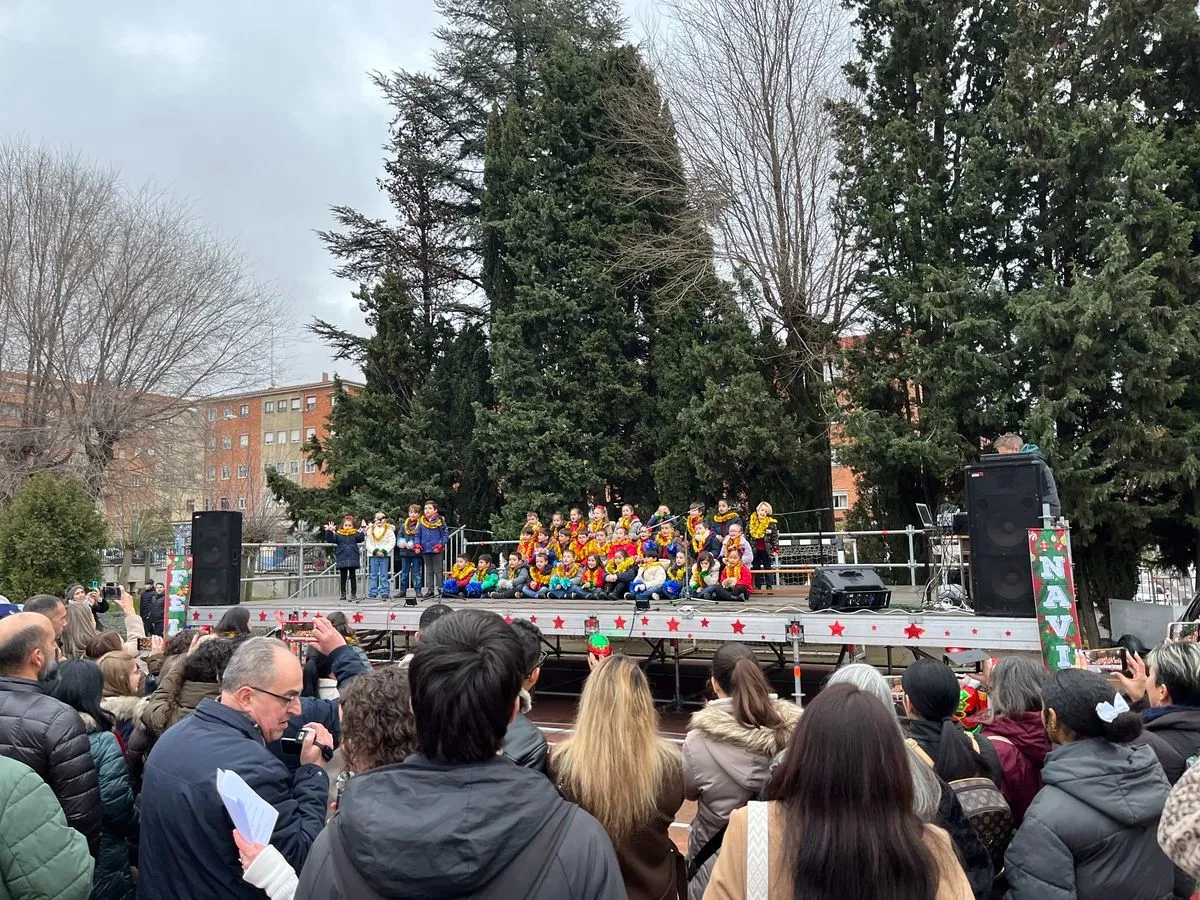 Segunda feria navideña en el Colegio Santísima Trinidad