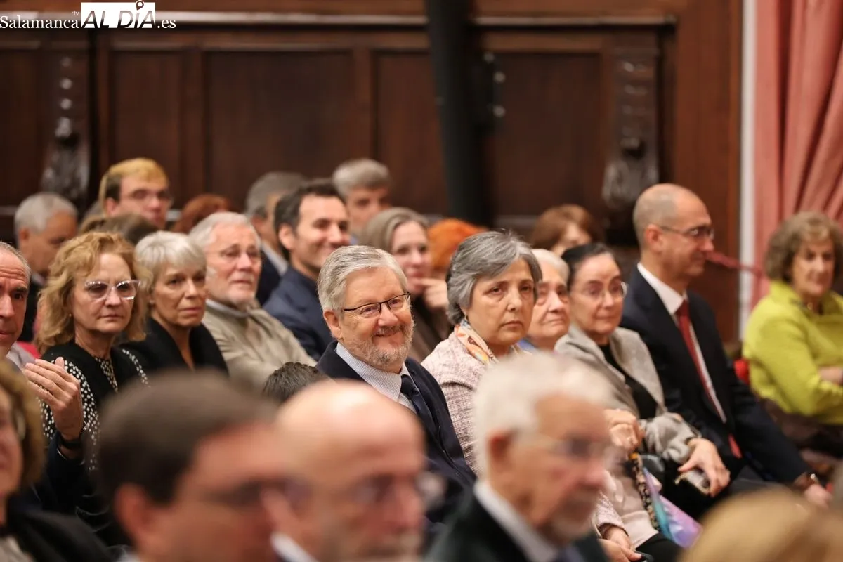 Ceremonia de ingreso de la doctora Sonsoles Castro en la Real Academia de Medicina de Salamanca. Foto: David Sañudo